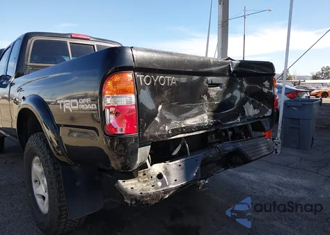 2002 Toyota Tacoma Prerunner V6 z USA, uszkodzony, nr VIN 5TESN92N82Z035296